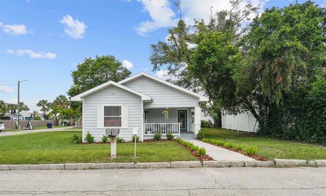 402 E Emma Street