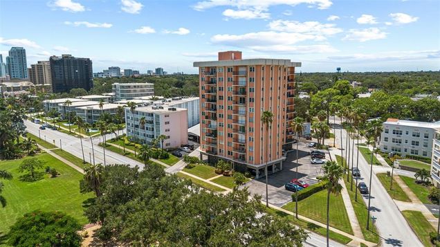 1120 North Shore Drive NE Unit 201