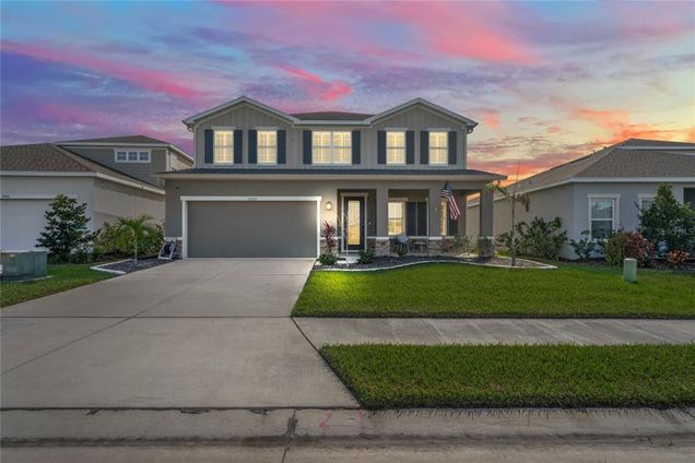10507 Daybreak Glen PARRISH, FL House Active - Photo 1 of 89. Opens carousel modal