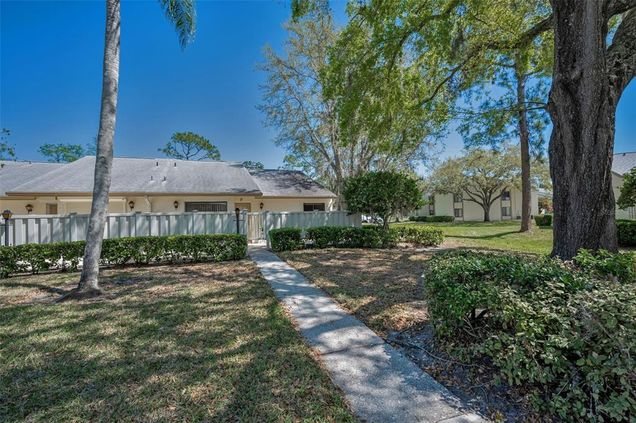 1333 Shady Pine Way Unit F