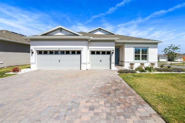 3158 Sailing Pier Avenue WINTER GARDEN, FL House Active - Photo 1 of 26. Opens carousel modal