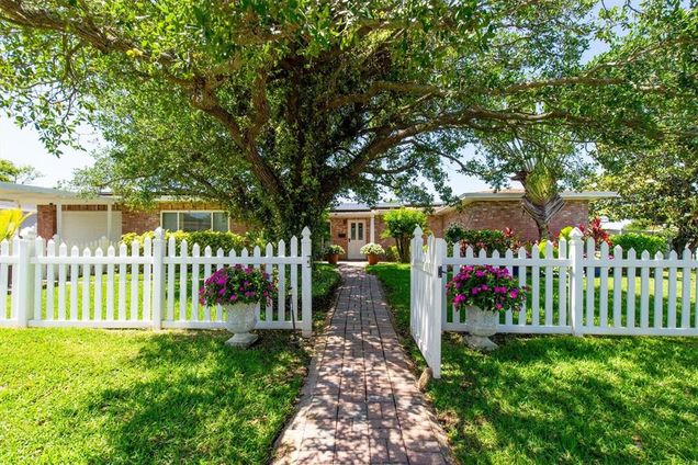 6592 19th Way N ST PETERSBURG, FL House Sold - Photo 1 of 1. Opens carousel modal