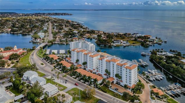 1325 Snell Isle Boulevard NE Unit 607