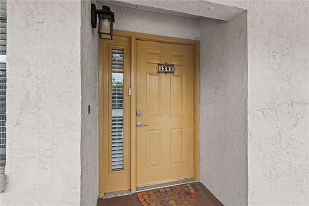 2275 62nd Avenue N Unit 5202
