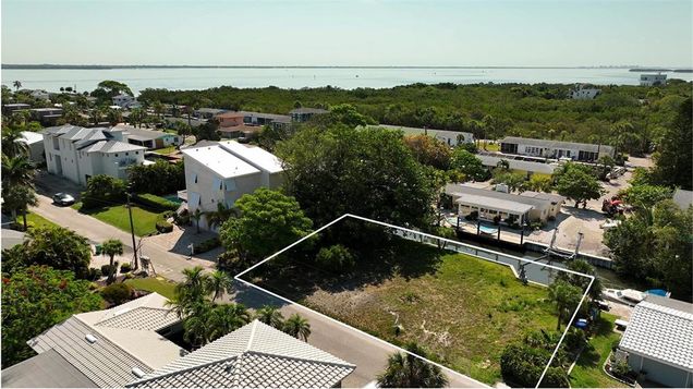 656 Tarawitt Drive LONGBOAT KEY, FL Plot of land Active - Photo 1 of 15. Opens carousel modal