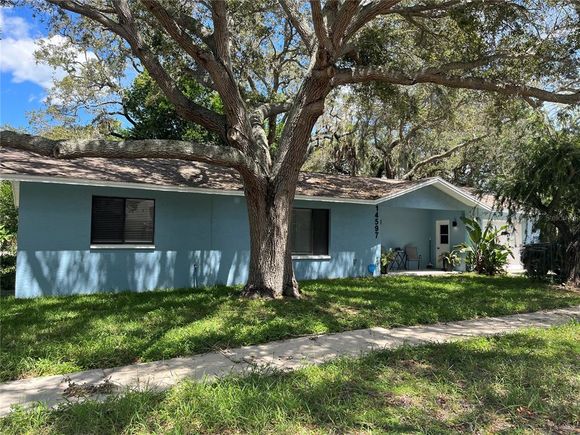 14597 Vista Lane LARGO, FL House Active - Photo 1 of 24. Opens carousel modal
