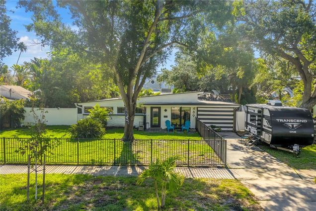 489 W Davis Boulevard TAMPA, FL Land Active - Photo 1 of 36. Opens carousel modal