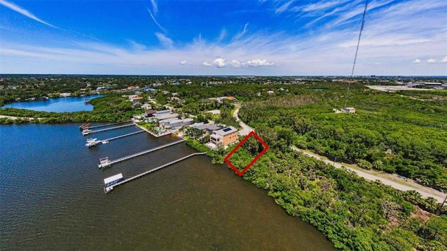 Weedon Drive NE ST PETERSBURG, FL Plot of land Active - Photo 1 of 21. Opens carousel modal