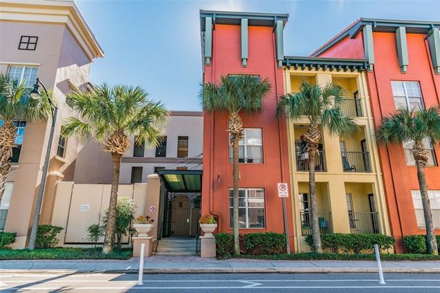 504 S Armenia Avenue Unit 1328 TAMPA, FL Condo Active - Photo 1 of 32. Opens carousel modal