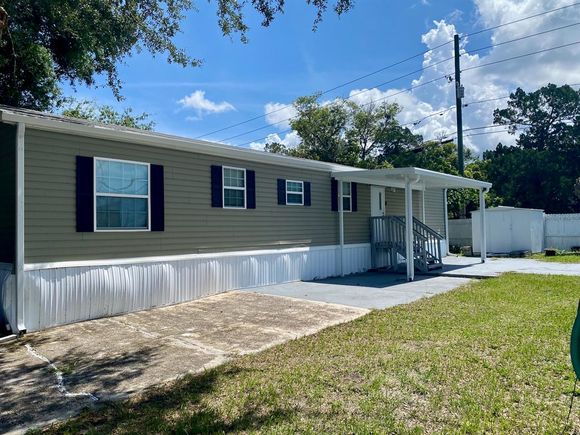 4204 Memphis Avenue NEW PORT RICHEY, FL House Active - Photo 1 of 26. Opens carousel modal