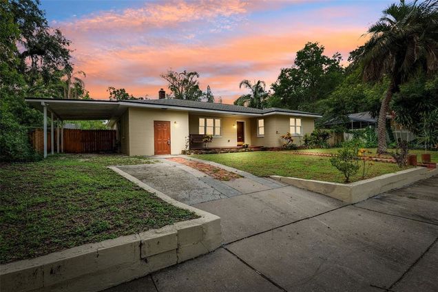 1205 E Hamilton Avenue TAMPA, FL House Active - Photo 1 of 30. Opens carousel modal