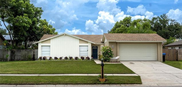 419 Bloomingfield Drive BRANDON, FL House Active - Photo 1 of 33. Opens carousel modal