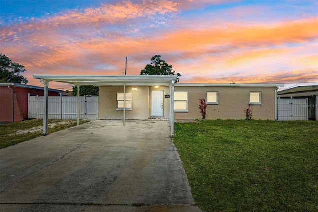 6010 Blossom Avenue TAMPA, FL House Active - Photo 1 of 27. Opens carousel modal