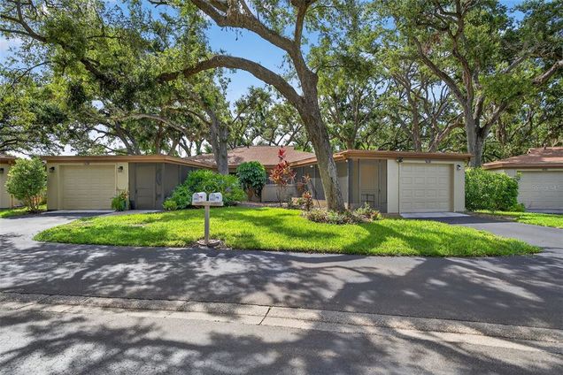 7051 Bright Creek Drive Unit 6