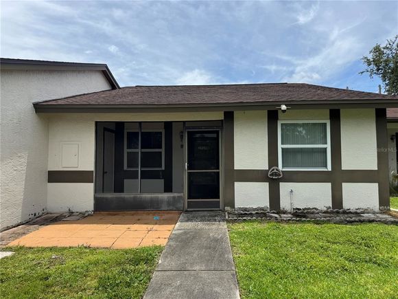 2928 Bancroft Circle E Unit B PALM HARBOR, FL House Active - Photo 1 of 35. Opens carousel modal