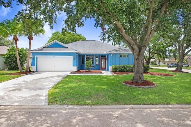 3332 Michener Place PLANT CITY, FL House Active - Photo 1 of 33. Opens carousel modal