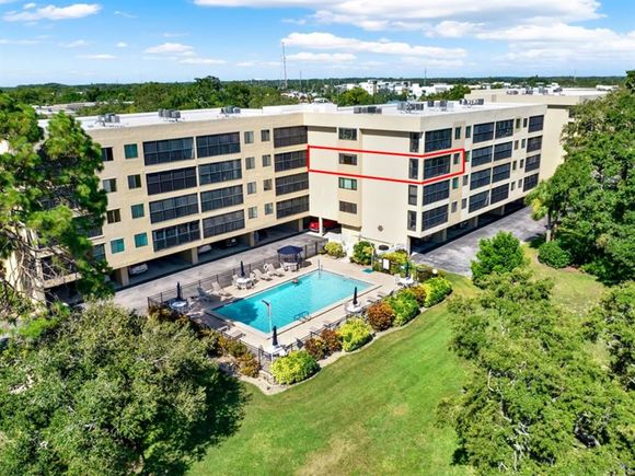 1834 Golfview Drive Unit 1834