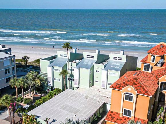 19530 Gulf Boulevard Unit 1A