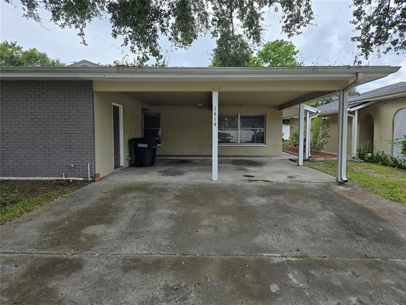 1414 N Saturn Avenue CLEARWATER, FL Townhouse Active - Photo 1 of 8. Opens carousel modal