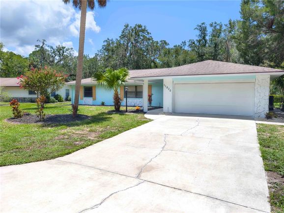 11830 W Fisherman Lane HOMOSASSA, FL House Active - Photo 1 of 68. Opens carousel modal