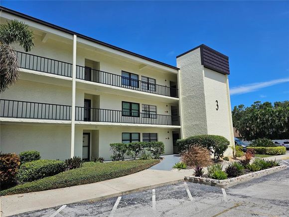 14130 Rosemary Lane Unit 3207 LARGO, FL Condo Active - Photo 1 of 37. Opens carousel modal