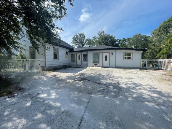 1339 13th Street W Unit A BRADENTON, FL House Active - Photo 1 of 12. Opens carousel modal