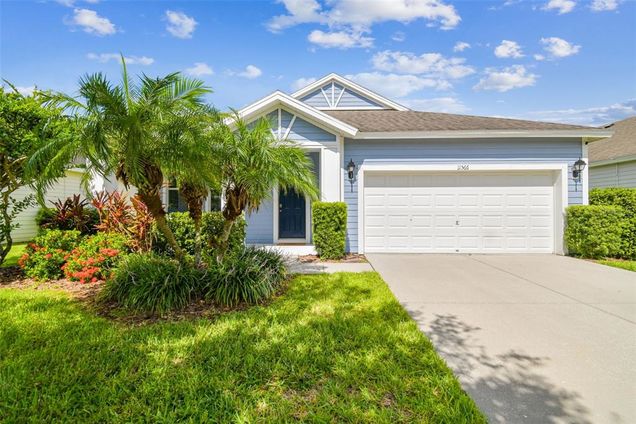 11566 Balintore Drive RIVERVIEW, FL House Active - Photo 1 of 60. Opens carousel modal