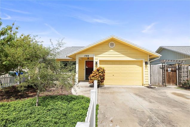 1789 Pinecone Way