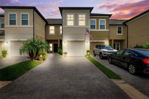 29929 Southwell Lane