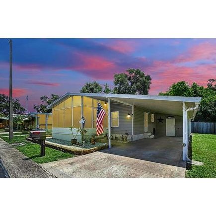 6950 46th Avenue N Unit 27 ST PETERSBURG, FL House Active - Photo 1 of 19. Opens carousel modal