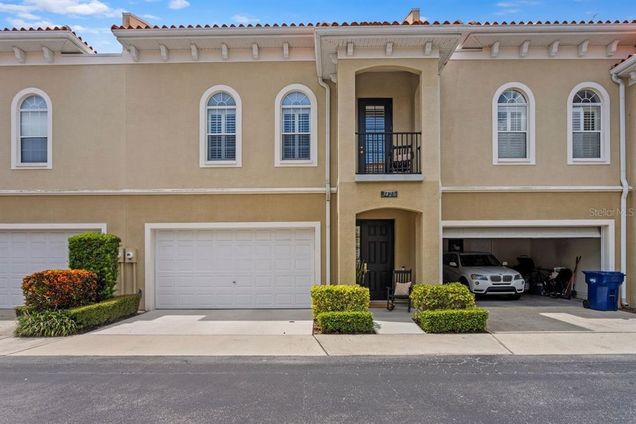 3420 Sondrio Circle