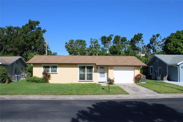 4318 Great Lakes Drive N CLEARWATER, FL House Active - Photo 1 of 31. Opens carousel modal