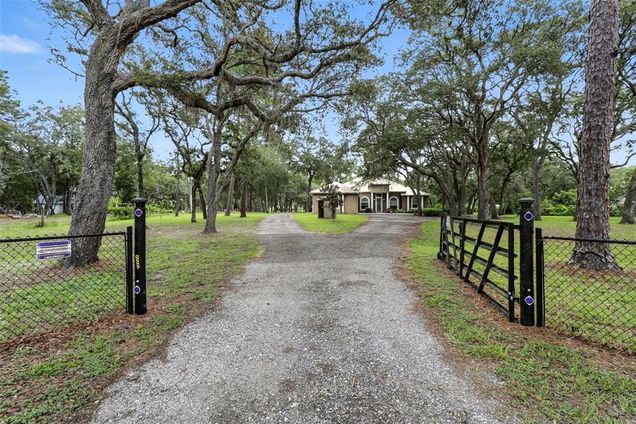 15540 Renee Lane HUDSON, FL House Active - Photo 1 of 43. Opens carousel modal