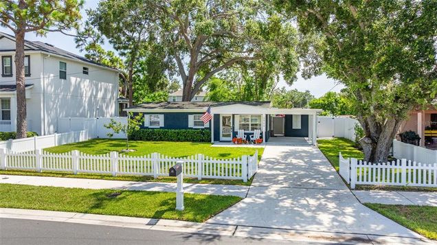 2906 W Averill Avenue TAMPA, FL House Active - Photo 1 of 35. Opens carousel modal