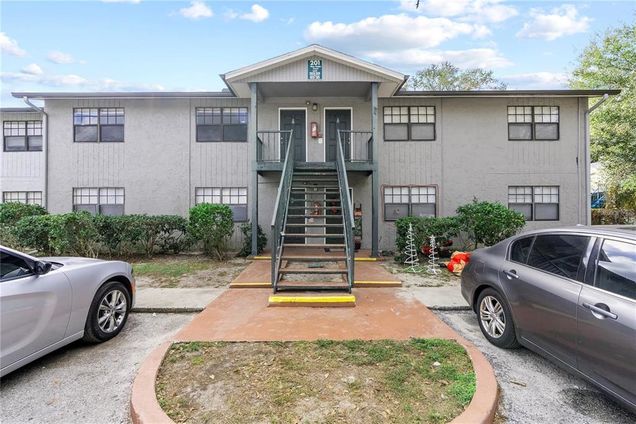 201 Pine Violet Court Unit 202 TAMPA, FL Condo Active - Photo 1 of 15. Opens carousel modal