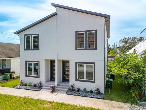 2512 W Chestnut Street Unit 2 TAMPA, FL Townhouse Active - Photo 1 of 28. Opens carousel modal