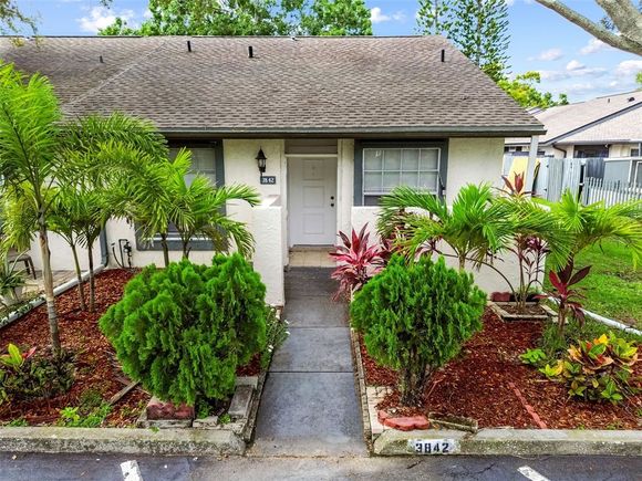 3842 La Costa Lane LARGO, FL House Active - Photo 1 of 40. Opens carousel modal
