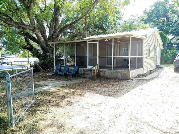 5202 Lime Avenue SEFFNER, FL House Active - Photo 1 of 14. Opens carousel modal