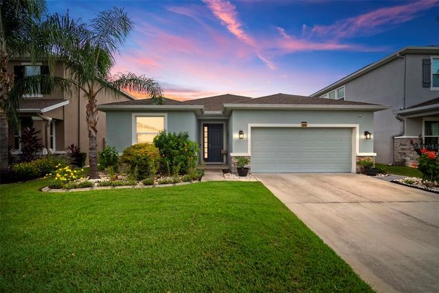 32747 Ansley Bloom Lane WESLEY CHAPEL, FL House Active - Photo 1 of 72. Opens carousel modal