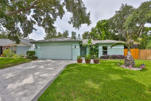 11823 Cedarfield Drive RIVERVIEW, FL House Active - Photo 1 of 54. Opens carousel modal