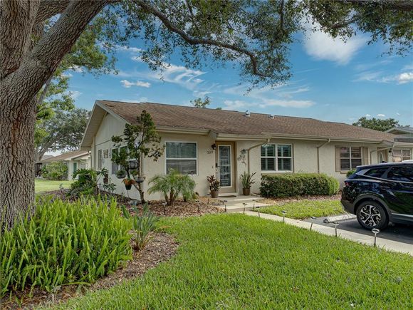 322 Gloucester Boulevard Unit 322