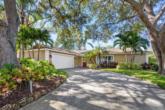 10652 Seminole Forest Street W SEMINOLE, FL House Sold - Photo 1 of 1. Opens carousel modal