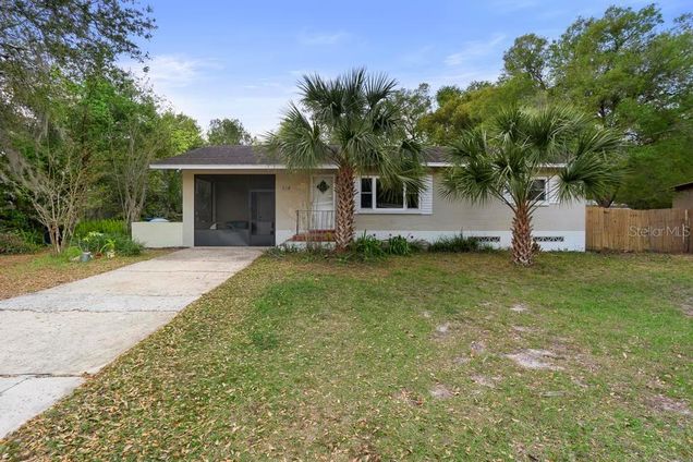 514 Land O Lakes Court