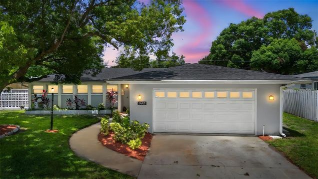 5312 Newhall Avenue ORLANDO, FL House Active - Photo 1 of 40. Opens carousel modal