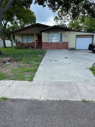 732 62nd Avenue NE ST PETERSBURG, FL House Active - Photo 1 of 51. Opens carousel modal