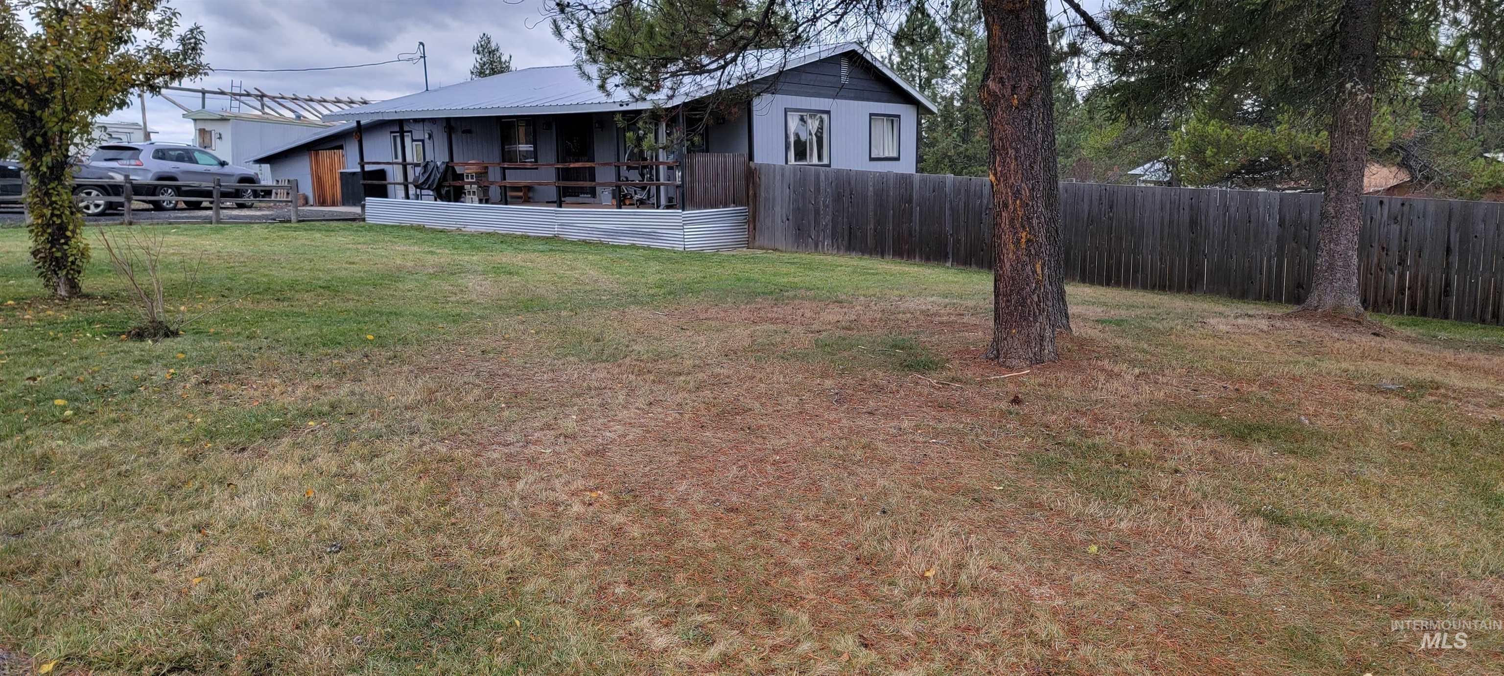 317 Rouleau Loop  