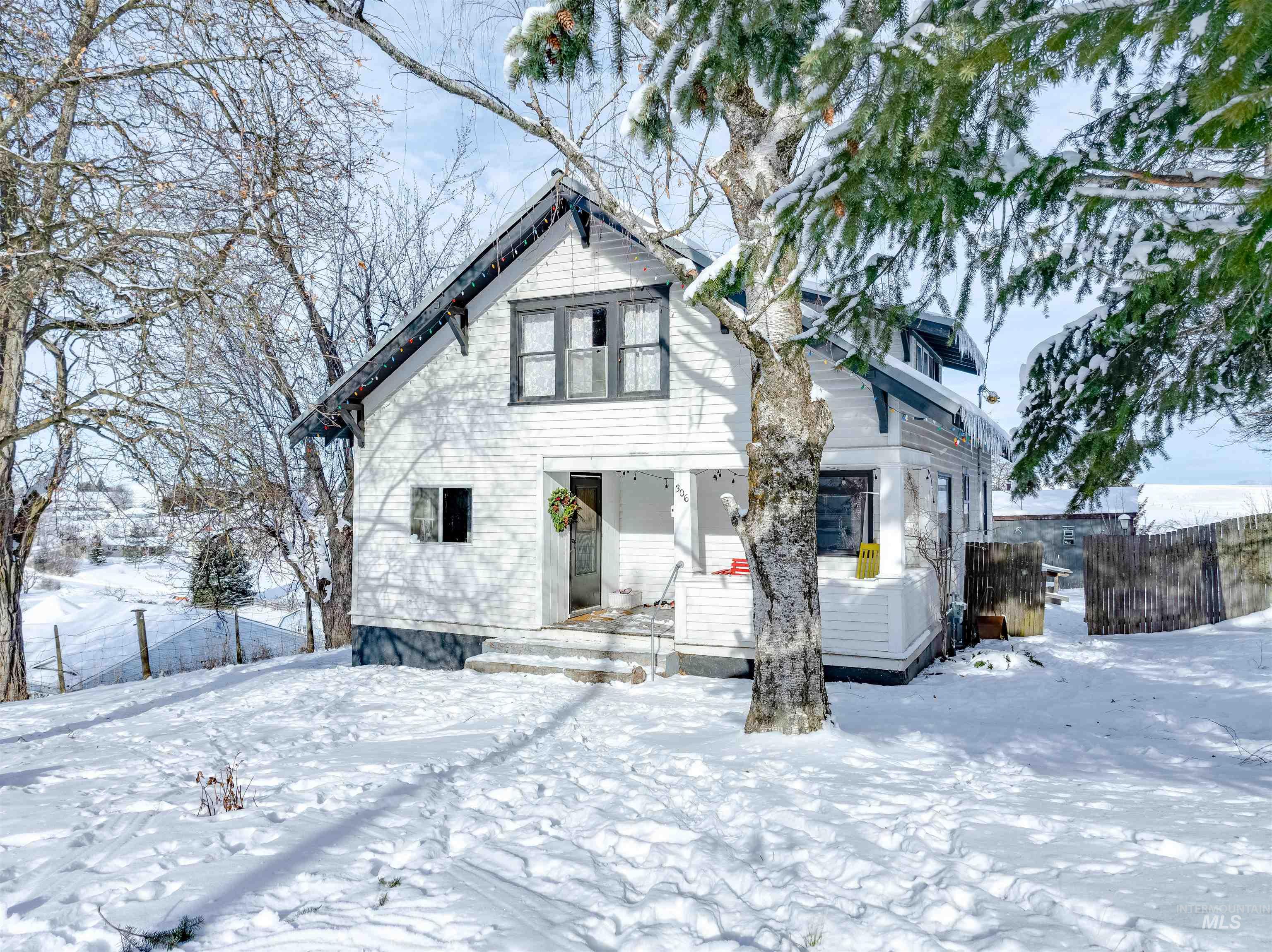 306 W Hazel St  