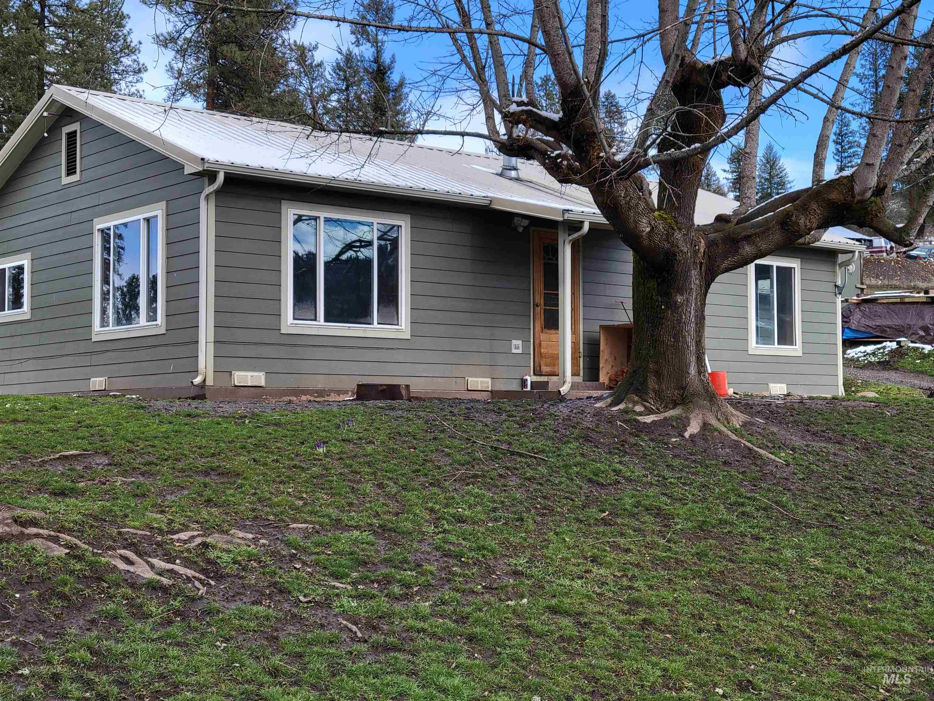 153 Sears Crk Rd  