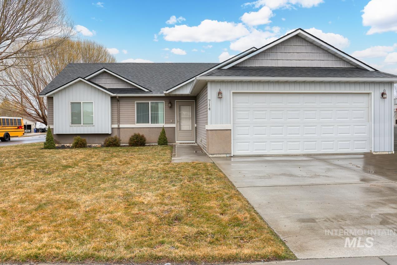 714 Kelli Ln