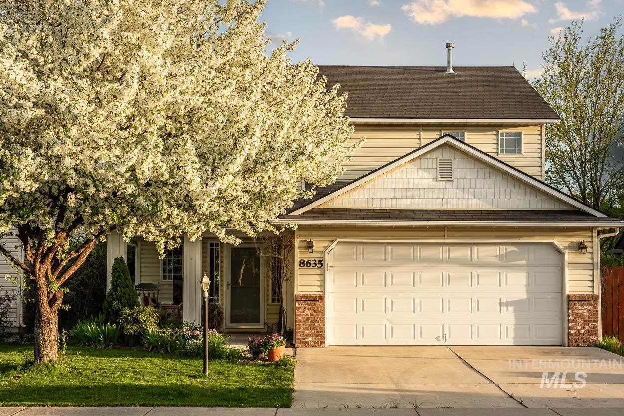8635 W CASA GRANDE CT  
